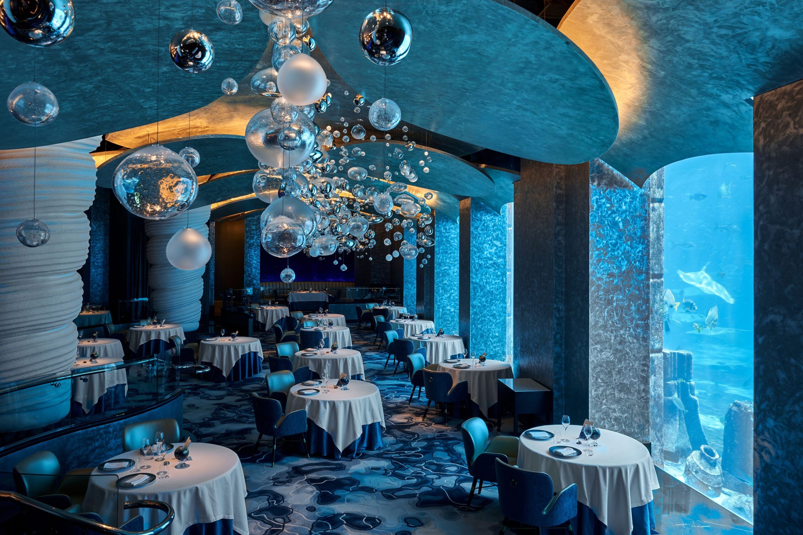 View of aquarium at Ossiano Top Restaurants in Dubai