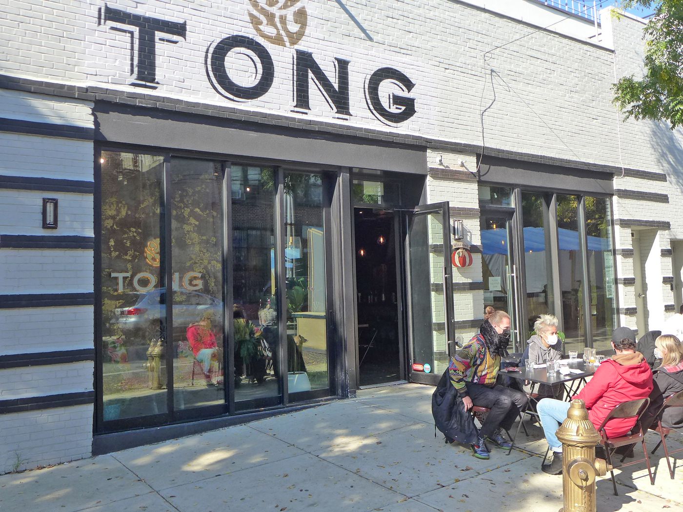 Authentic Thai setting at Tong Thai Top Restaurants in Dubai